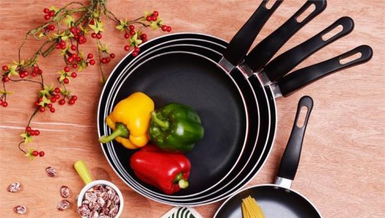 Chảo chống dính kém chất lượng - hung thủ hại gia đình bạn từng ngày