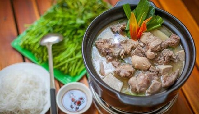Đậm đà nồi vịt nấu chao